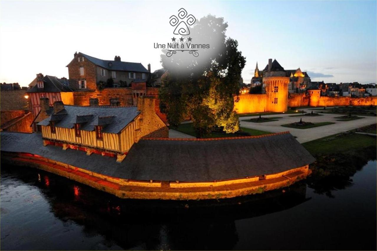 Centre Ville A Pied Appt Avec Sauna, Linge, Wifi, Stationnement Gratuit Vannes Exterior foto